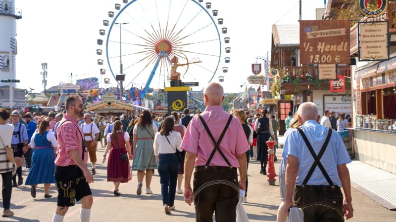 Další smrt na Oktoberfestu: U ruského kola ležela mrtvola. Na slavnostech se letos už umíralo