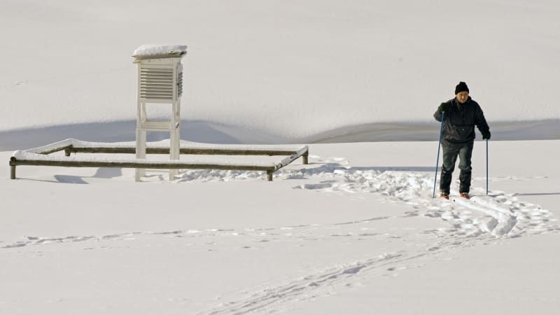 VÝSTRAHA před sněhem: V Česku bude chumelit. Na horách napadne až 20 centimetrů sněhu