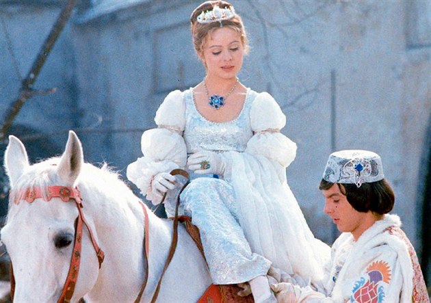 Tři oříšky pro Popelku: Televize Čechy napínají, Němci už vědí, kdy pohádku uvidí