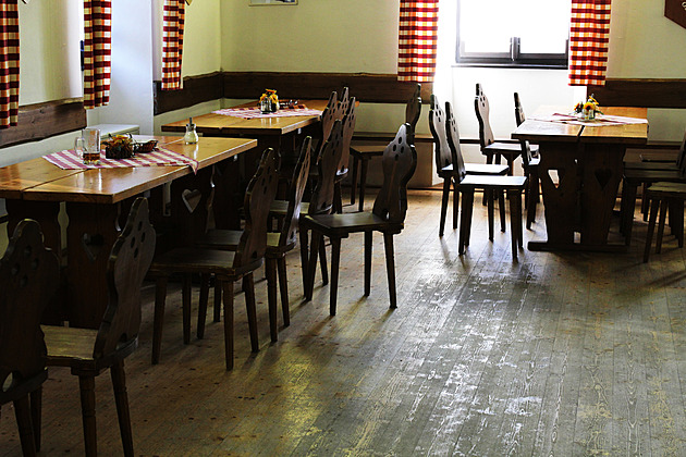 Jednou ranou zabil kapesním nožem. U soudu mu uškodil hrůzný čin z minulosti