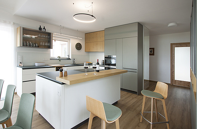 Dům, kde se skvěle odpočívá. Pohodlí napomáhají i chytré vychytávky