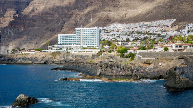 Obrovská vlna zabila na Kanárských ostrovech čtyři lidi. Dva z mrtvých jsou Slováci