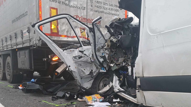 Tragická nehoda u Velkých Němčic: Zemřel oblíbený zpěvák. Urbanovi bylo jen 33 let