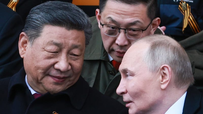 Triumf na Ukrajině i nezastavitelné sjednocení Číny. Co řekli Putin a Si v novoročním projevu?