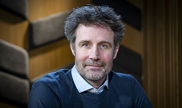 INDUSTRIAL: Ve středu sklidí, v pátek dodá na pulty. Moravský skleník chrlí miliony bylinek