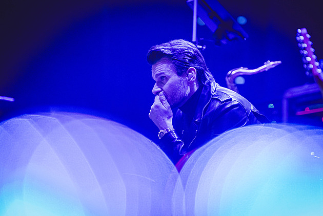 RECENZE: Floutek, plačka, tajtrdlík? Pozoruhodná proměna Leoše Mareše