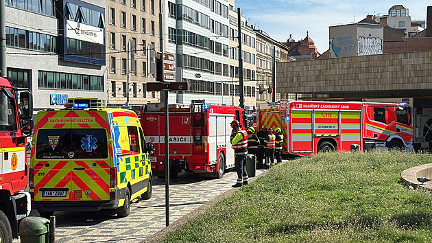 Nález odloženého zavazadla uzavřel Florenc. Obě linky metra stanicí projíždějí