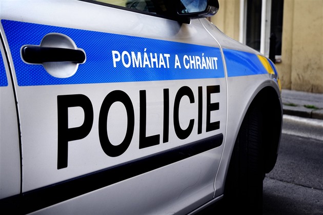Policie prověřuje osm lidí a sedm firem kvůli zakázkám na pardubickém obvodě