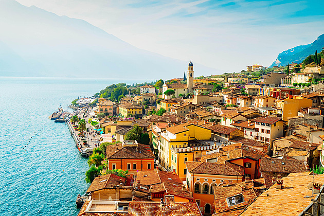 Svatyně ve skále, hory bez davů. Okolí Lago di Garda ukazuje druhou tvář Itálie