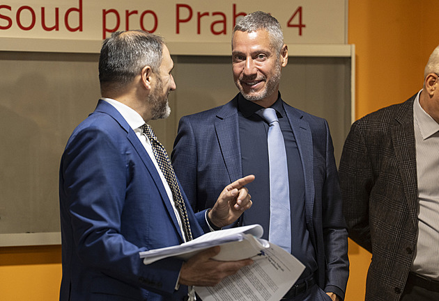 Vyšetřovací komise ke korupční kauze Dozimetr jedná neveřejně ve Sněmovně