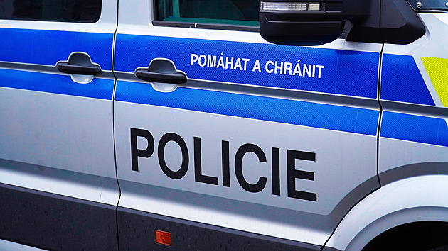 Jedenáctiletý chlapec utekl ve Vysokém Mýtě od rodiny, našel ho policejní pes