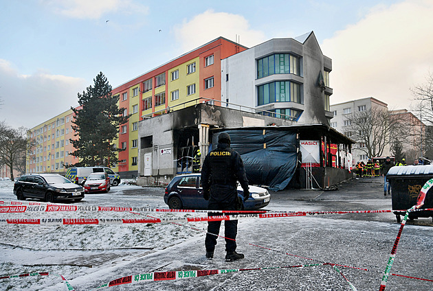 Tragický požár restaurace v Mostě. Státní zástupce obžaloval dva lidi
