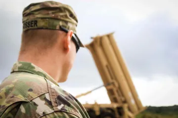 Válka s Íránem vyčerpala americké zásoby munice, uvedl inspektor Pentagonu