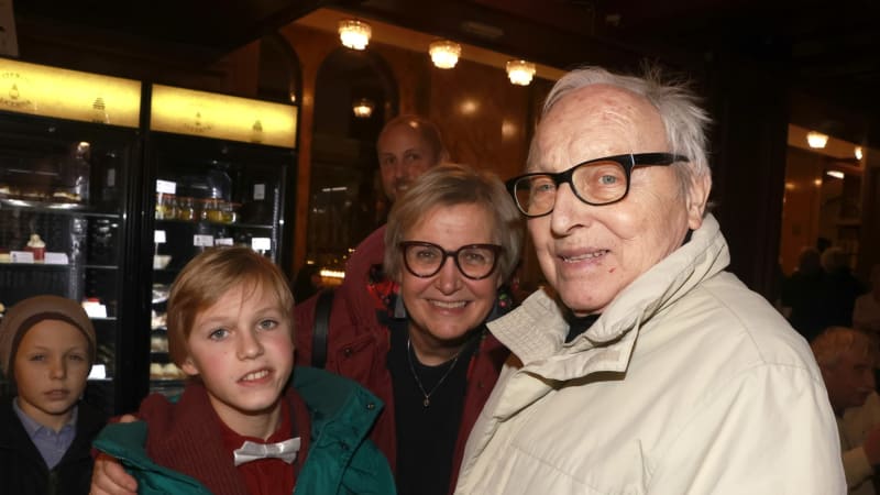 Zemřel herec Miloslav Kopečný. Blýskl se v kultovním filmu Bony a klid