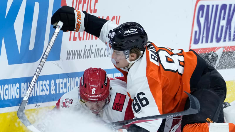 Carolina potvrdila formu. Neškodní Flyers znovu propadli v koncovce a krčí se na dně tabulky