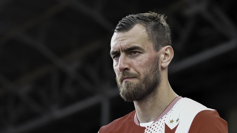 Slavia tvrdě potrestala Chorého za prostředníček na sudího. Navíc musí zaplatit obří pokutu