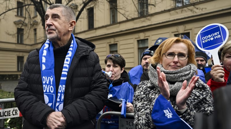 Konečná přestoupila do frakce Babiše. Gratulujeme k proruské posile, vzkazuje opozice